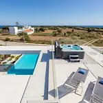 Villa Camilo